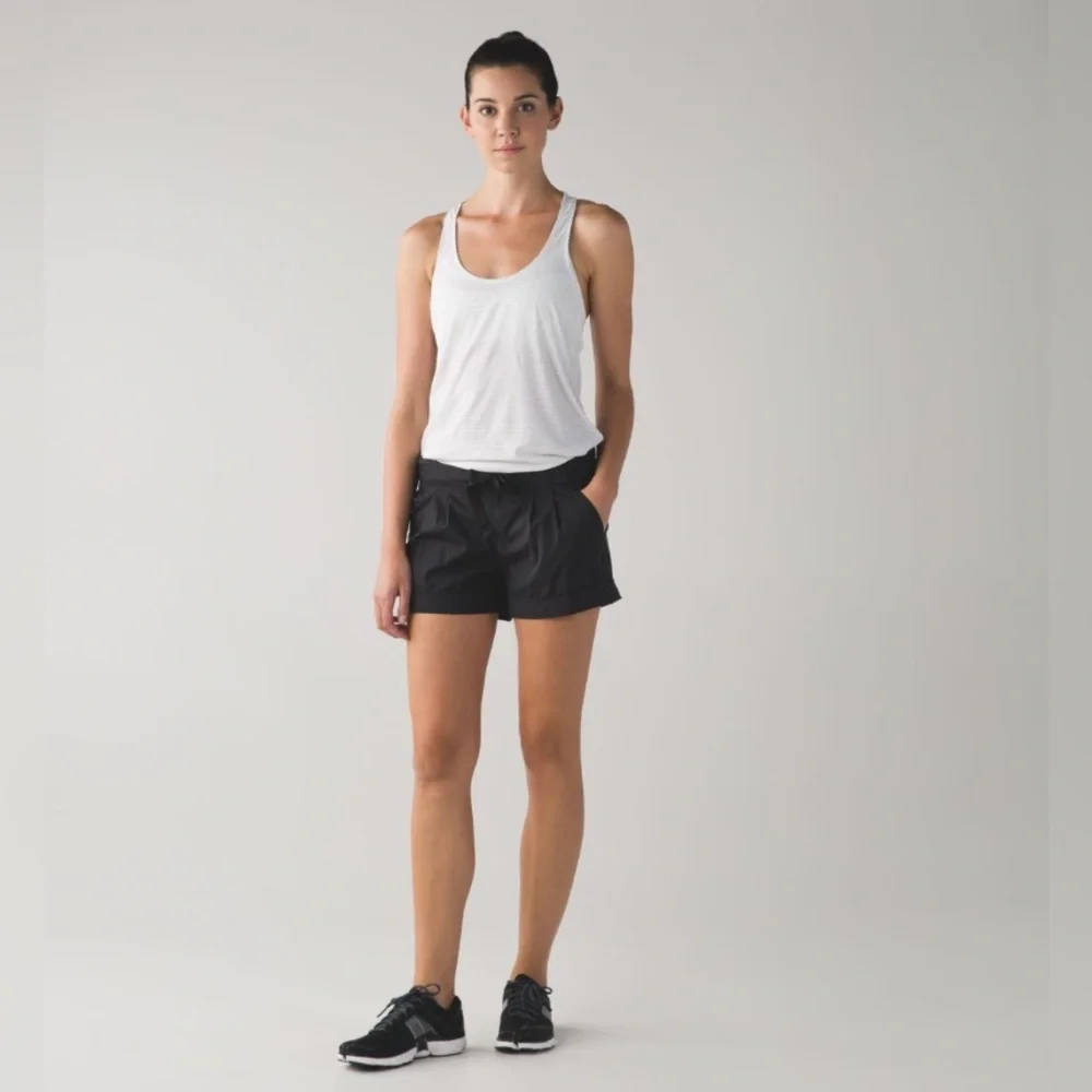 Lululemon Spring Break Away Short